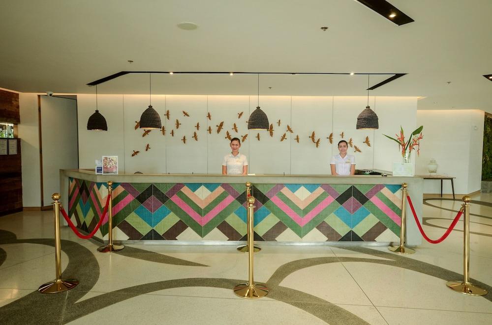 Hue Hotels And Resorts Puerto Princesa Managed By Hii Ngoại thất bức ảnh